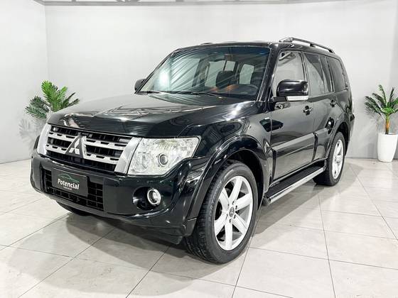 MITSUBISHI PAJERO FULL 3.2 HPE 4X4 16V TURBO INTERCOOLER DIESEL 4P AUTOMÁTICO